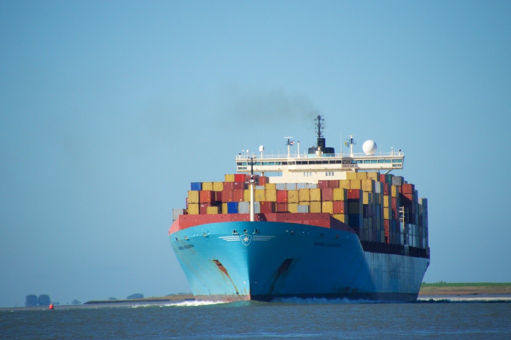 Containerschip MAERSK KARLSKRONA op de Schelde (1)