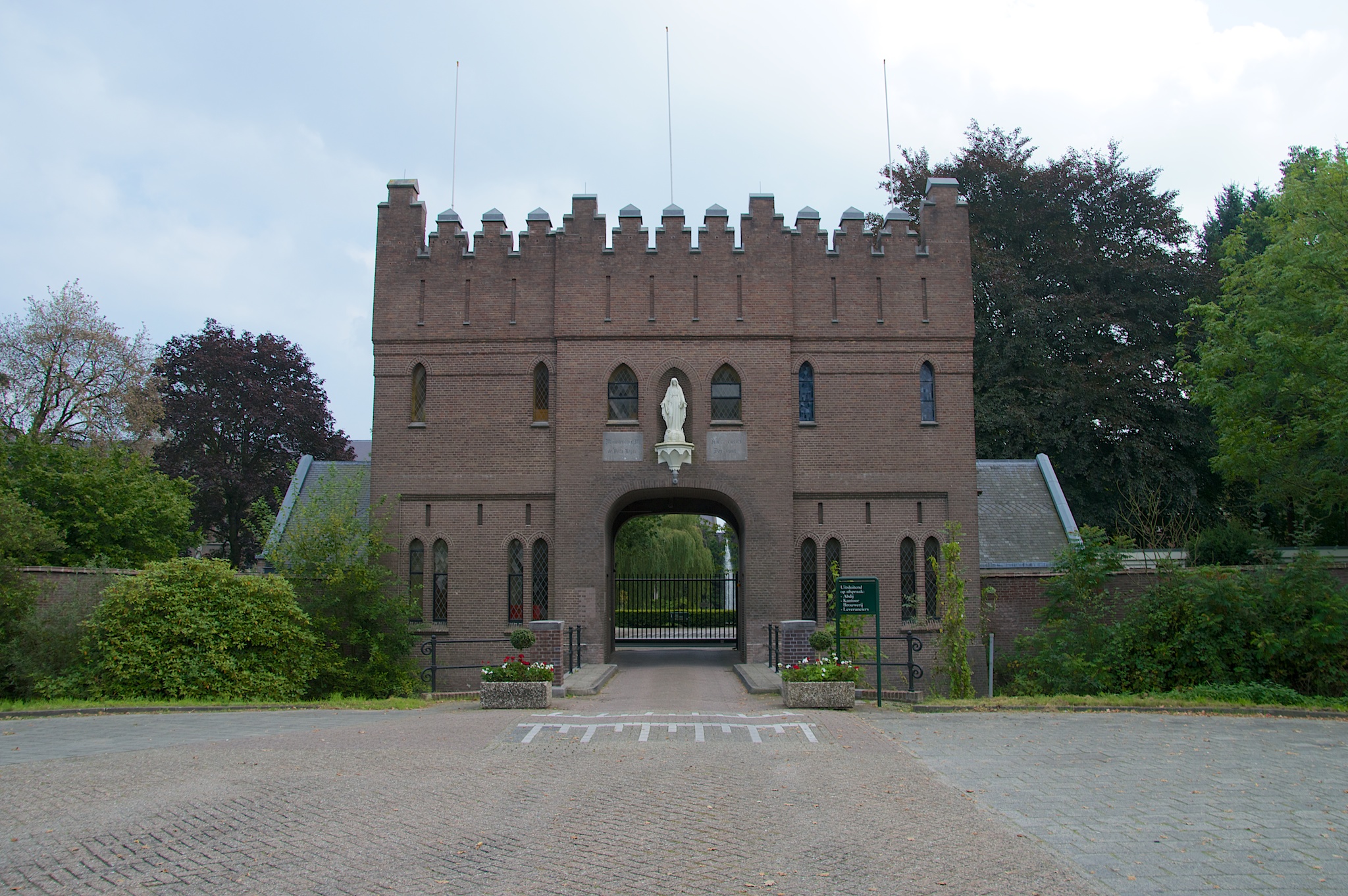 Abdij Onze Lieve Vrouw Van Koningshoeven In Tilburg – DenBeke